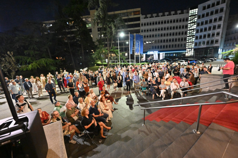 Povodom sto godina od rođenja Lazara Vozarevića u Galeriji Matice srpske otvorena impresivna izložba (FOTO)