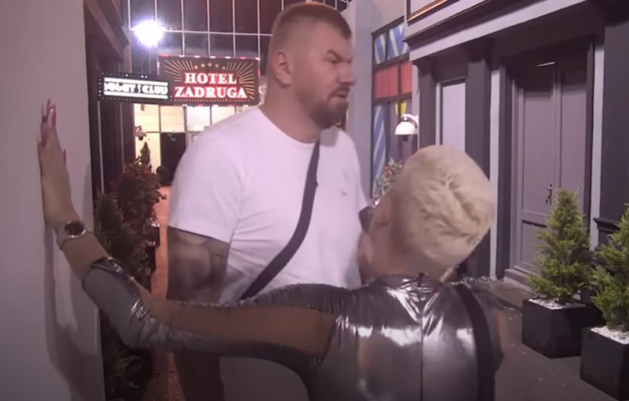 Posvađale se Karleuša i Viki! Miljkovićeva pobesnela: Za tebe sam zvezda par ekselans!