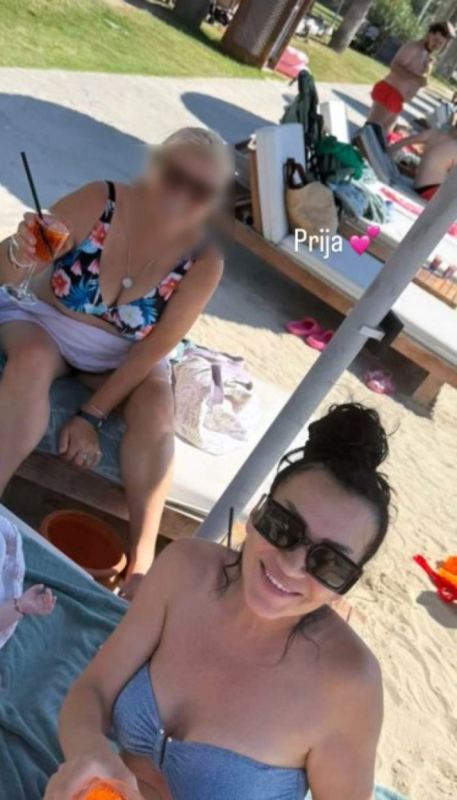 Goca Božinovska sa prijom otišla na odmor: Skinula se, pa pokazala obline u bikiniju! (FOTO)