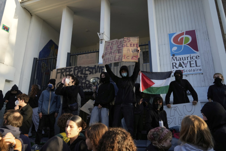 Sastanak premijera i sindikata u Francuskoj bez pomaka – najavljena mobilizacija, evo i kad!