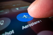 Tri tajne prednosti „avionskog režima“ koje možete koristiti i van aviona