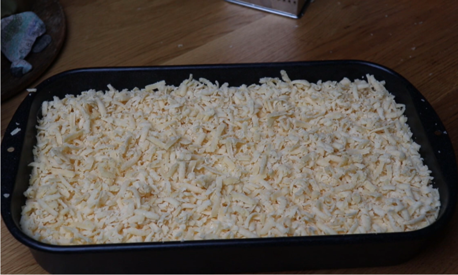 Recept dana: Jogurt pita je mekša od oblaka, a tajna je u jednostavnoj kremi zbog koje je ukus još bolji sutradan