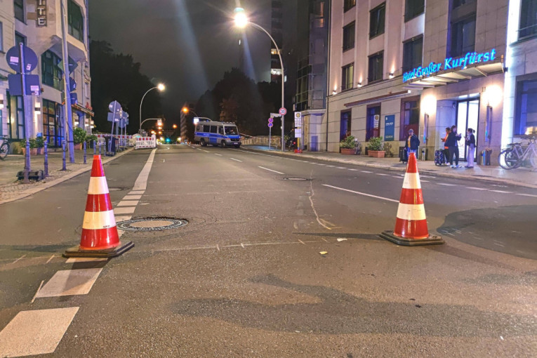 Drama u Berlinu! Hitna evakuacija 20.000 ljudi, policija ide od vrata do vrata