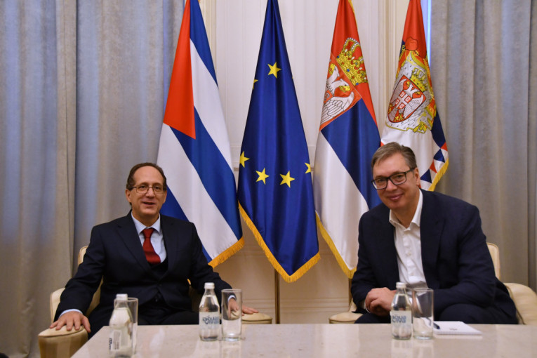 Vučić sutra uručuje odlikovanja povodom Dana srpskog jedinstva, slobode i nacionalne zastave