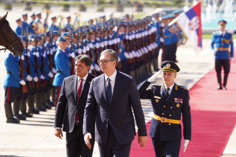 Oglasila se ministarka Mesarović: Veličanstvena vojna parada u čast Dana srpskog jedinstva, slobode i nacionalne zastave! (FOTO)