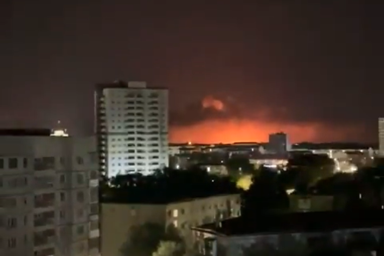 Odjekuju eksplozije kod Smolenska: Napadnuta ruska fabrika raketa, razneta pruga! (FOTO/VIDEO)