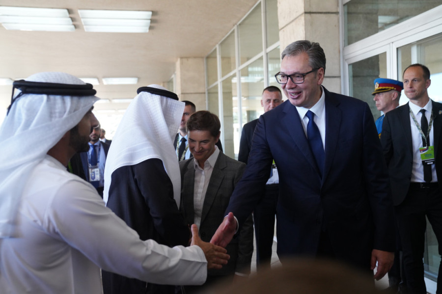 Spektakularna vojna sila u Beogradu: Borbeni avioni za kraj moćne parade (FOTO/VIDEO)
