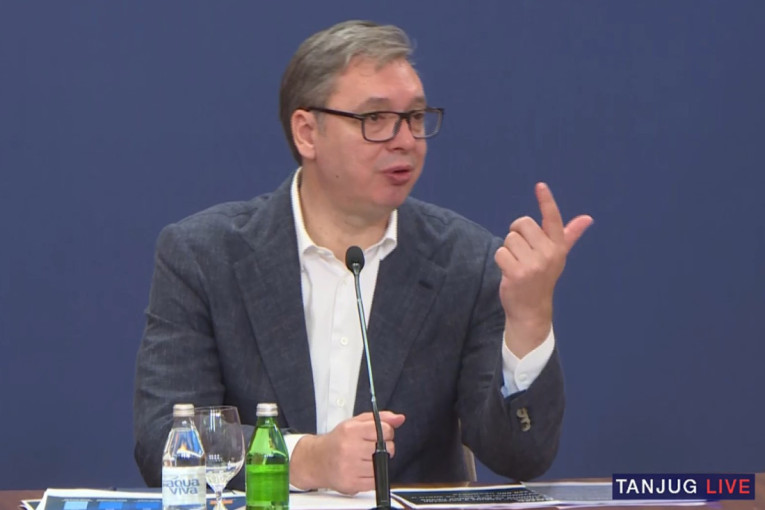 Vučić predstavio nove mere države: Legalizacija kompletnog objekta za 100 evra! (FOTO/VIDEO)