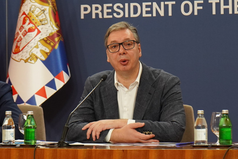 Vučić čestitao veslačima srebro na SP: Postali ste ponos cele Srbije!