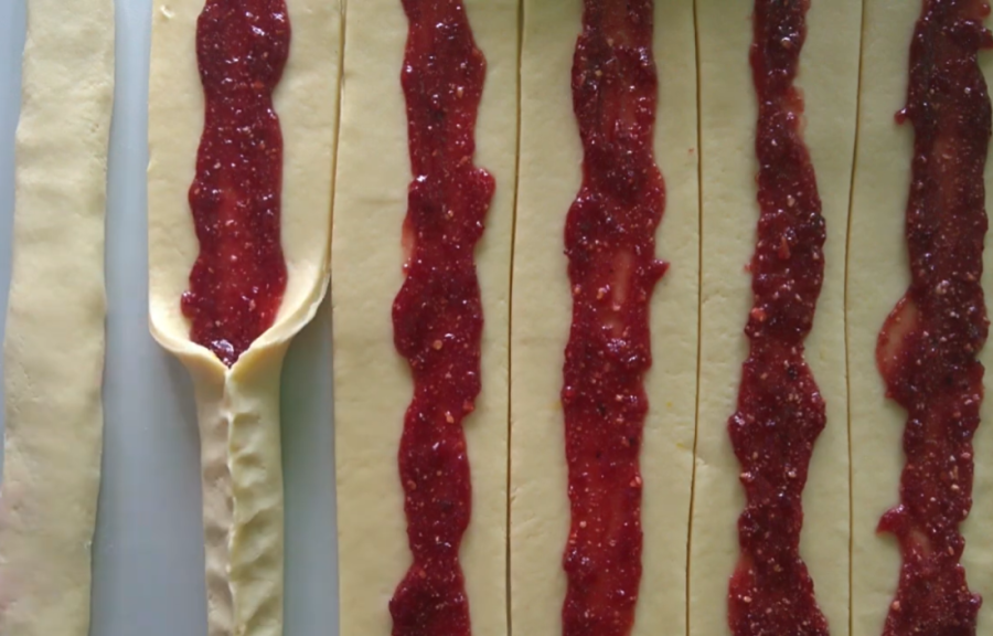 Recept dana: Štrudlice sa džemom, starinski kolači koji ne izlaze iz mode, a prave se od samo pet sastojaka