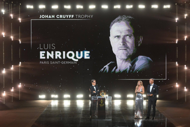 Nema bolje od Luisa Enrikea! Španac posle istorijske sezone PSŽ-a dobio priznanje karijere!