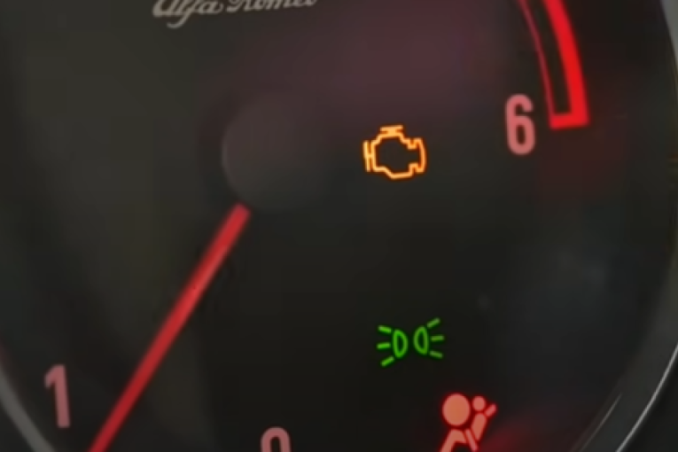 Gužva i duži put mogu da budu kobni za motor: Evo šta svaki vozač mora da uradi na prvi znak pregrevanja