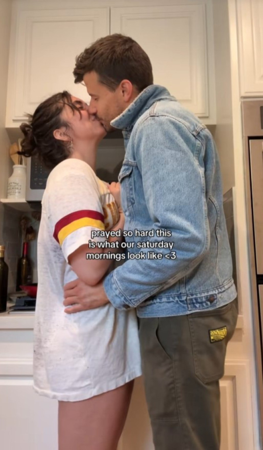 Godinama bila u celibatu da bi izlečila zavisnost od intimnih odnosa, a onda se udala za muškarca koji je bio nevin sa 30