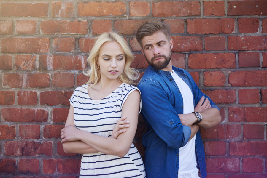 Ako žena potajno želi muškarca, počeće da izgovara ovih 11 rečenica sasvim “slučajno”