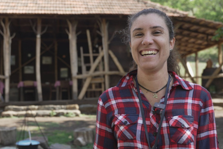 Brazilka Nina oduševljena Srbijom: Dala je otkaz da bi putovala svetom - sada volontira na Magliču i njeni utisci su neverovatni (FOTO)