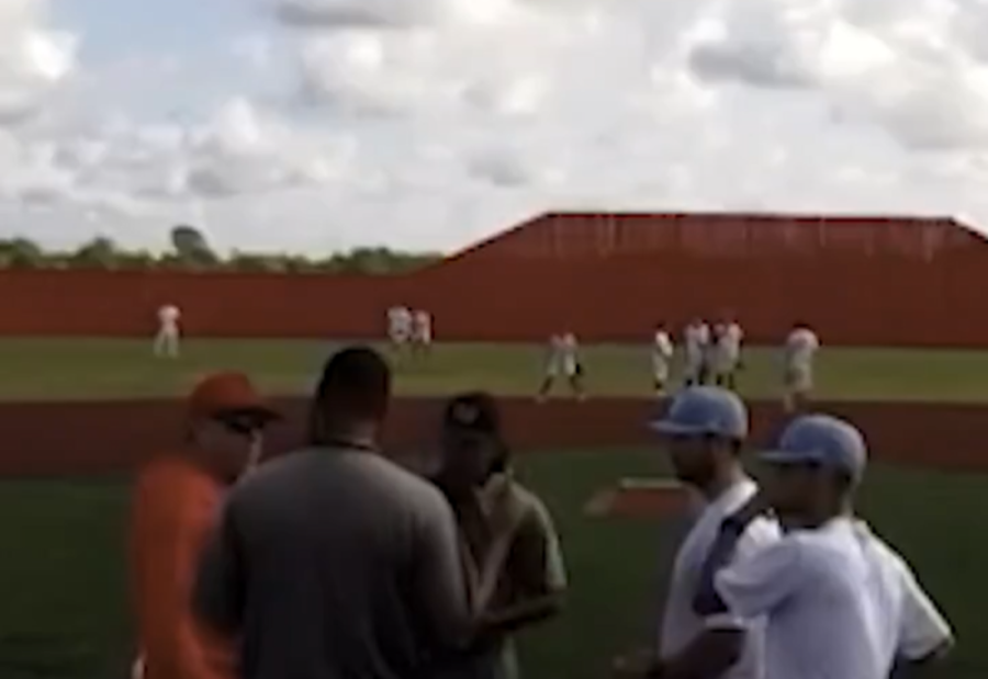 Opsadno stanje u Teksasu! Snajperista sejao smrt u imigrantskom centru (VIDEO)