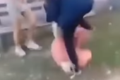 Oborile devojčicu, pa je šutirale i udarale po glavi: Jeziv snimak vršnjačkog nasilja u Zaječaru (VIDEO)
