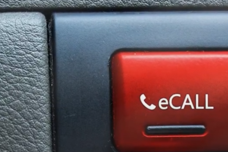 Bitnije je nego što mislite: Skriveno dugme u autu vas može spasiti tokom najopasnijih situacija na putu