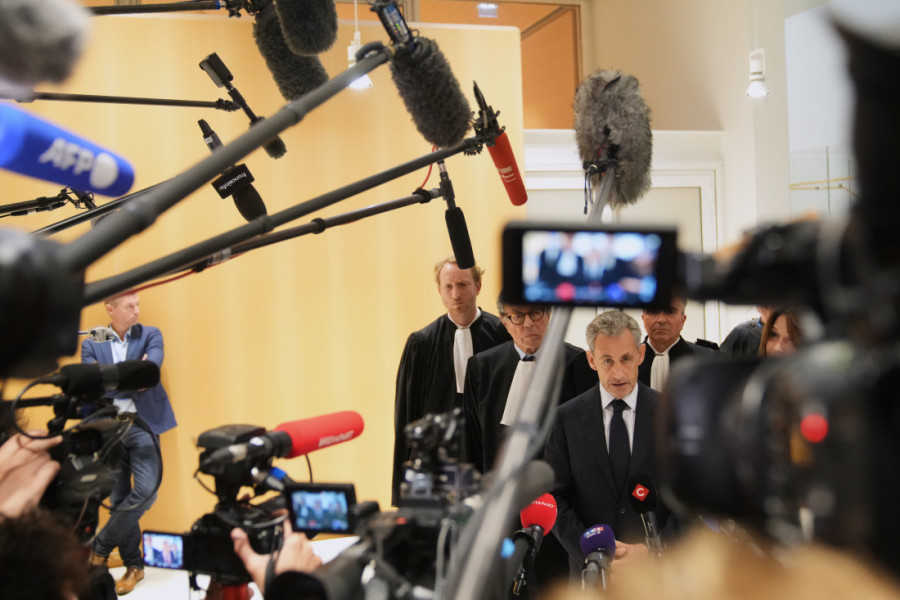 Sarkozi se oglasio nakon presude: Nevin sam, ova nepravda je skandal