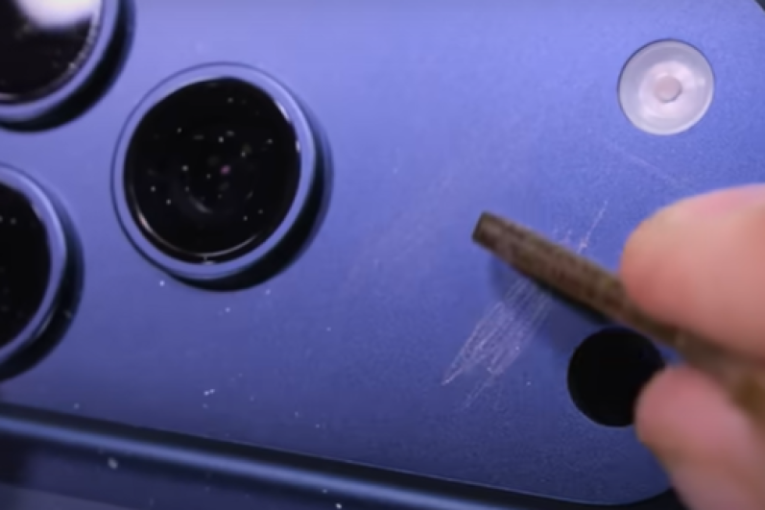 iPhone 17 Pro prošao testove čvrstine, ali jedna mana mu ruši reputaciju (VIDEO)