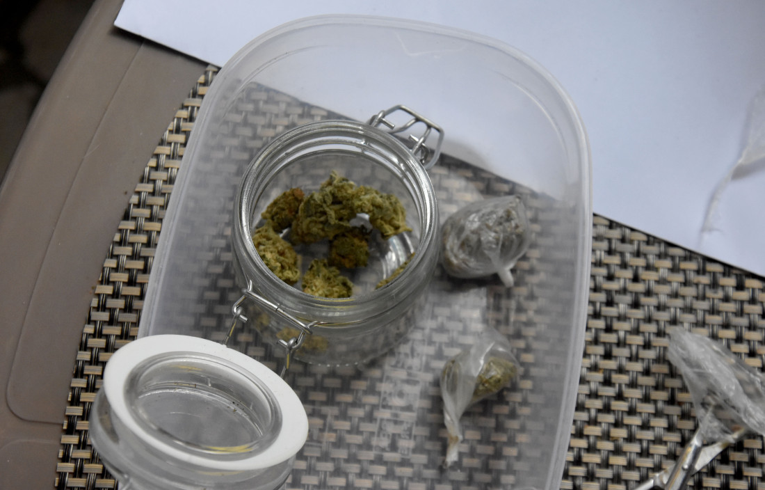 Akcija subotičke policije: Zaplenjena droga i keš, pohapšeni dileri (FOTO)