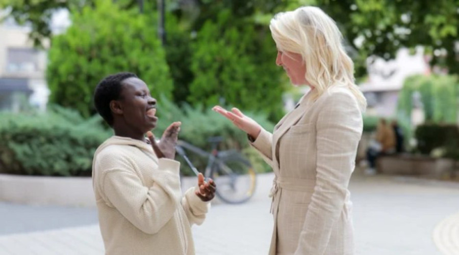 Glas zajednice koja se razume pogledom i znakom! U Kruševcu obeležena Međunarodna nedelja gluvih i 70 godina Saveza (FOTO)