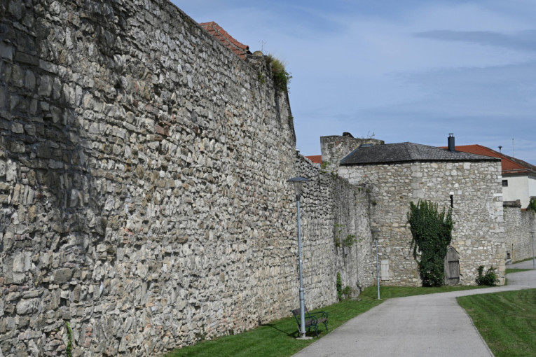 Autentičan šarm: Najseverniji grad u Austriji koji nosi duh prošlih vremena (FOTO)