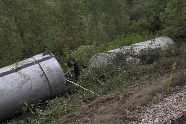 Drama kod Negotina! Iskliznula cisterna sa amonijakom