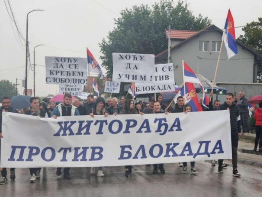 Predsednik Vučić sa narodom u Obrenovcu! Građani ustali protiv blokada - skoro 160.000 ljudi u maršu protiv terora (FOTO/VIDEO)