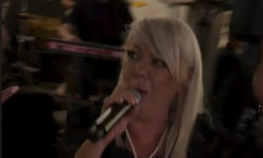 Ove tri pevačice su kume sa Anom Bekutom: Jednu je venčala, druga je preminula, a o ovoj nikad nije reč rekla