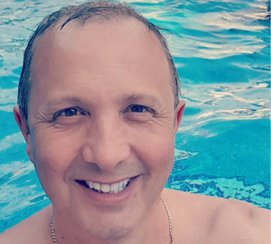 Voditelj smršao, presadio kosu i sada je neprepoznatljiv: Razvod me je dotukao! (FOTO)