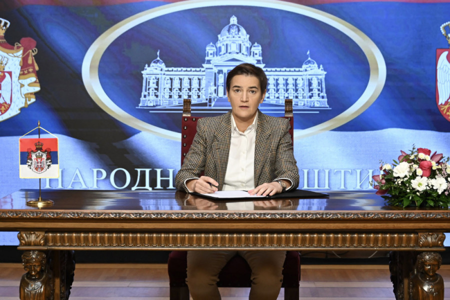 Ana Brnabić razobličila Lazovića u Skupštini: Zašto ste pisali nemačkom kancelaru, a ne našim građanima?