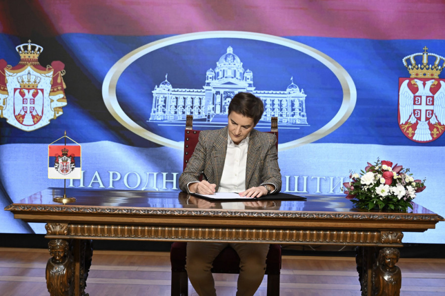 Brnabić raspisala izbore za 30.novembar: Ide se na glasanje u Mionici i Negotinu