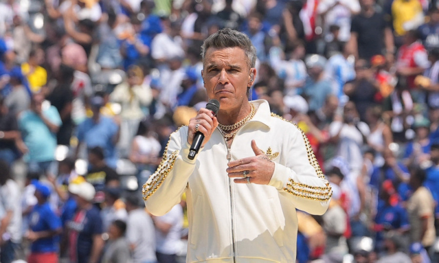 Pevač hitno prevezen u bolnicu: Isplivali detalji drame! (FOTO)