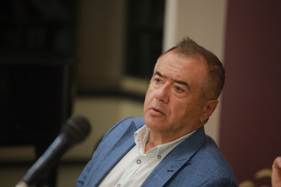 Najvažnije su "bedne istine", a ne "cena girosa": Predstavljena knjiga putopisa Vladimira Pištala (FOTO)