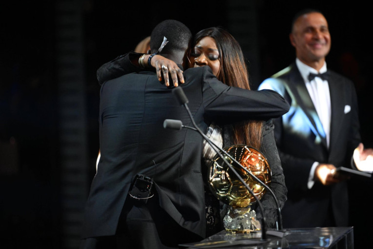 "Kada ga gledam, niko ne zna da sam mu majka!" Ovo je majka osvajača Zlatne lopte! (FOTO)
