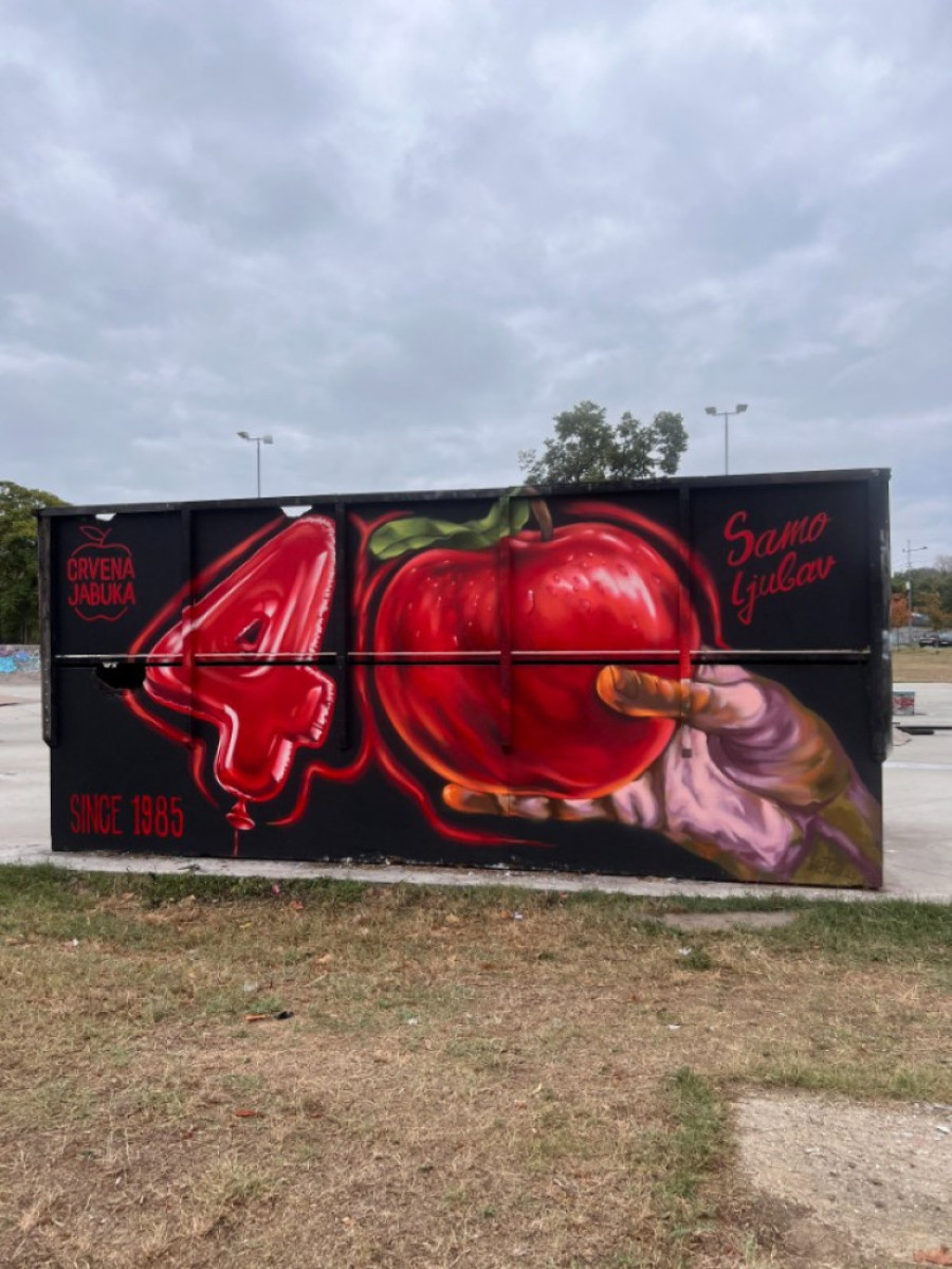 Emotivno pred velike koncerte Crvene jabuke u Beogradu, fanovi iznenadili: Osvanuo originalni mural posvećen bendu