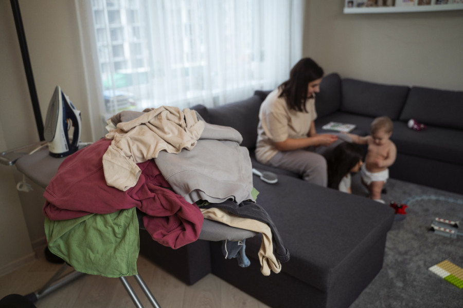 Nered u kući je tihi ubica romantike: Gasi privlačnost, stvara sukobe i uništava ljubav brže nego prevara