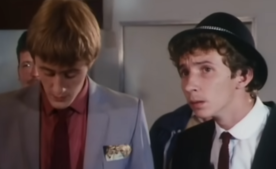 Preminuo glumac Patrik Mari: Ostaće upamćen po nezaboravnoj ulozi Mikija Pirsa u kultnoj seriji "Mućke"