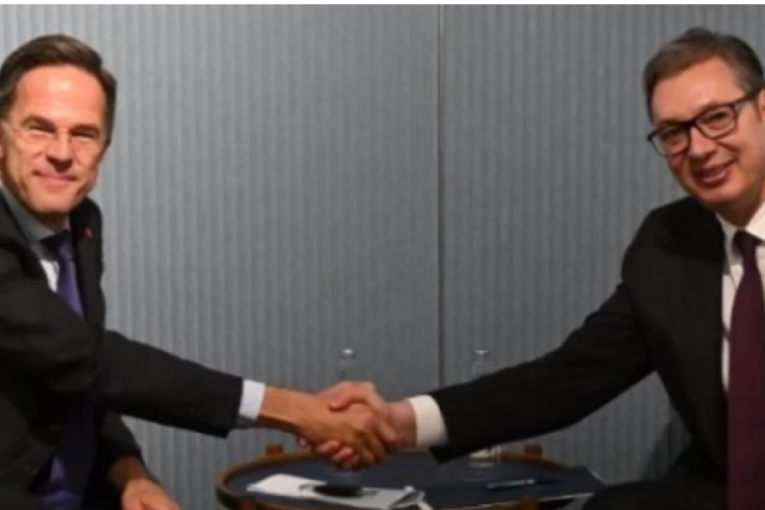 Vučić se sastao sa Markom Ruteom: Razmotrili smo ulogu Srbije u očuvanju stabilnosti i mira (FOTO)