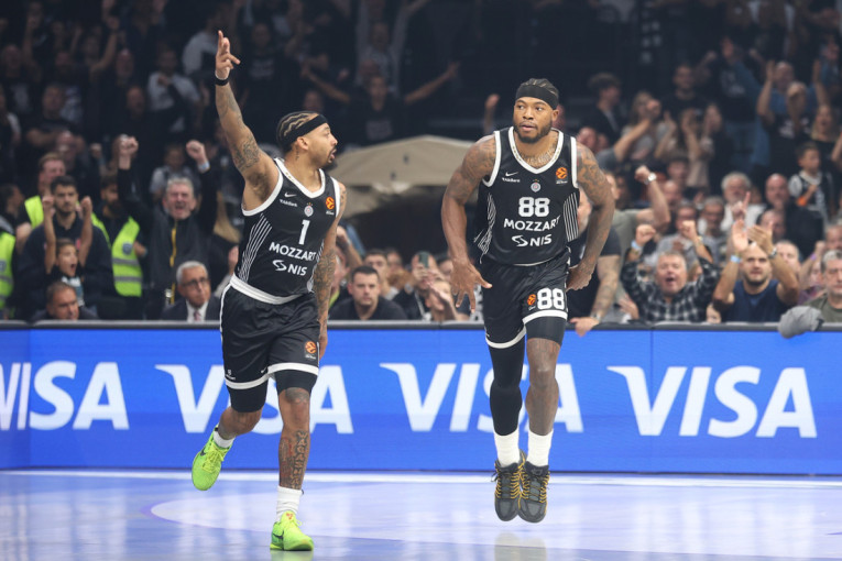 Partizan se hitno oglasio: Lažne ulaznice izazvale haos ispred Arene!