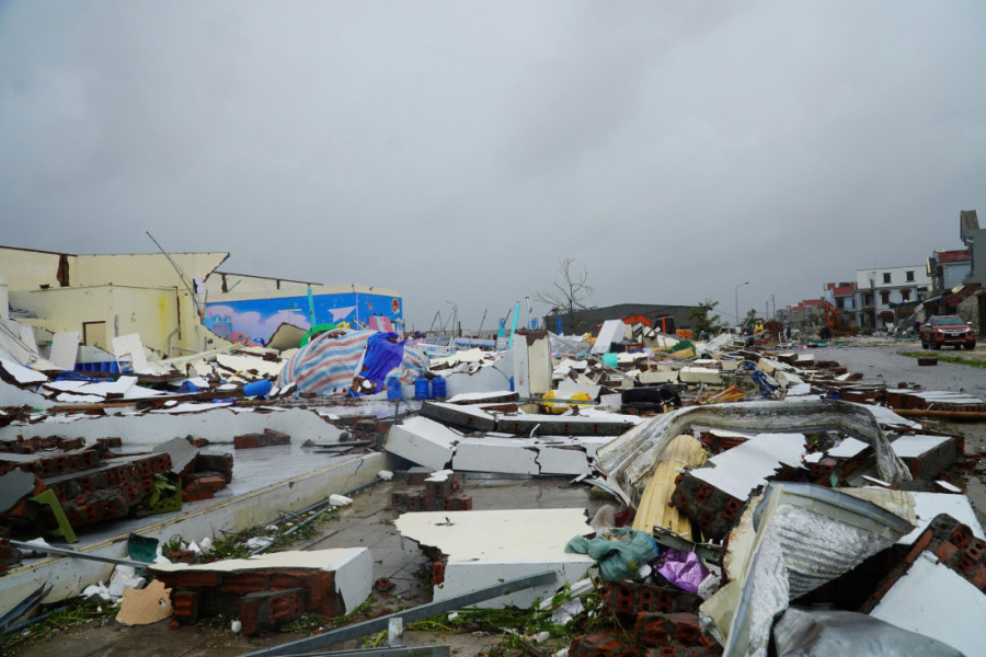 Broj žrtava tajfuna Bualoj raste! Pozvane banke da pomognu (FOTO)