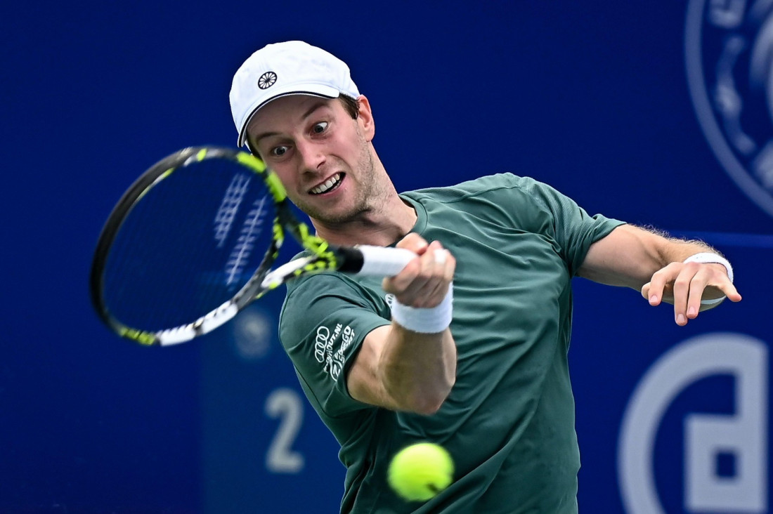 Poznati teniser gađao publiku reketom: Haos na meču! (VIDEO)