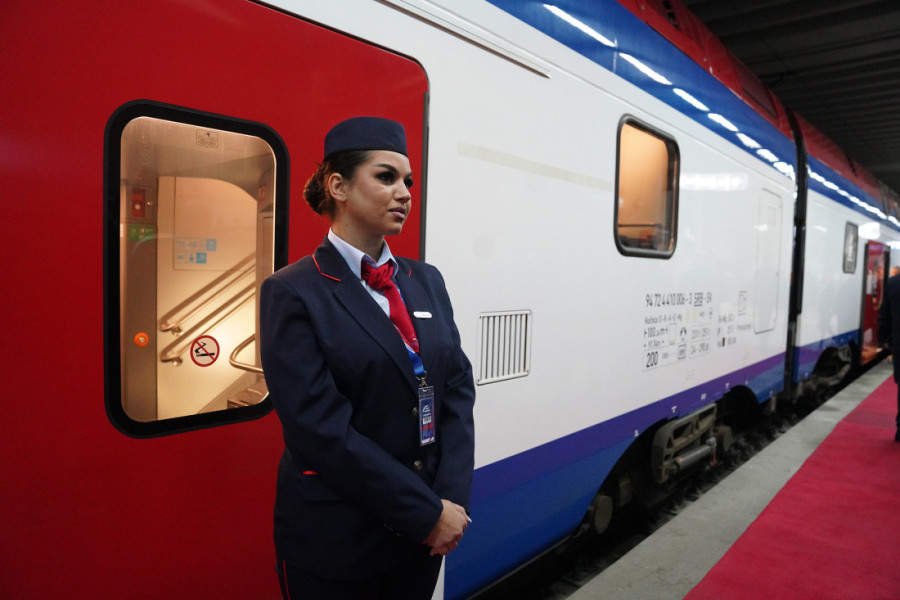 Puštena u rad deonica od Novog Sada do mađarske granice! Vučić se vratio u Beograd (FOTO/VIDEO)