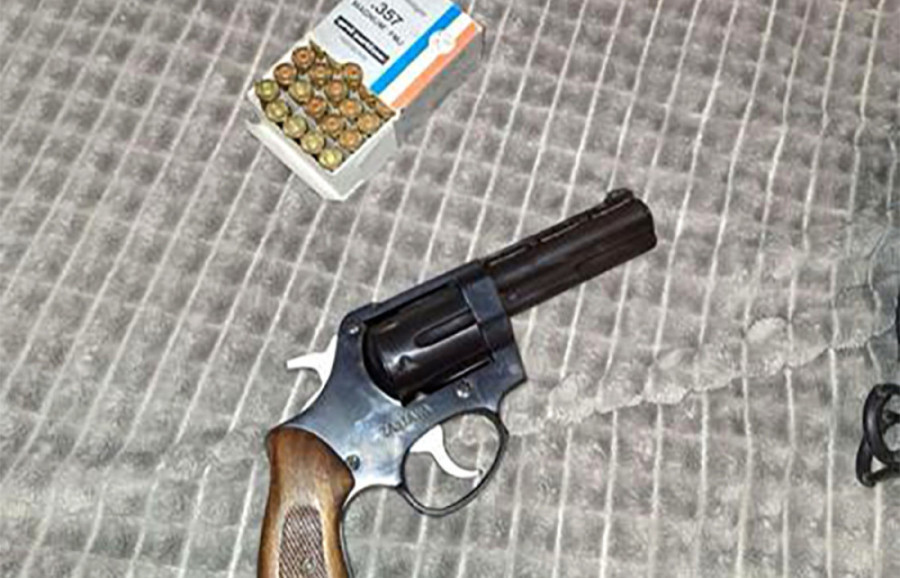 Ovo je sve nađeno kod "Anti Roma" u akciji policije: Pretreseno 32 lokacije, čak 25 osoba završilo u stanici! (FOTO)