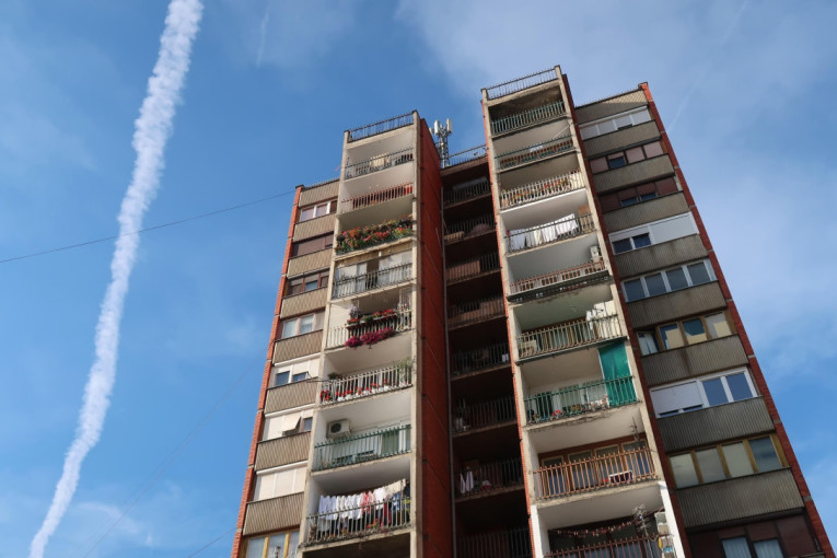 Ko bolje vodi zgradu, profesionalni upravnik ili komšija? Evo šta kaže praksa u Srbiji!