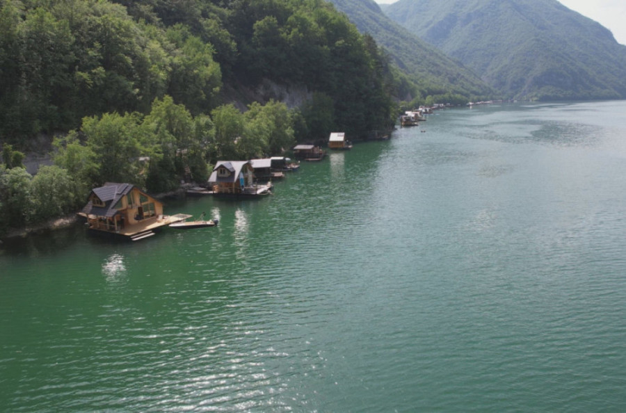 Srpska planina "buknula": Placevi se prodaju munjevitom brzinom, svi žele vikendice na ovim mestima!
