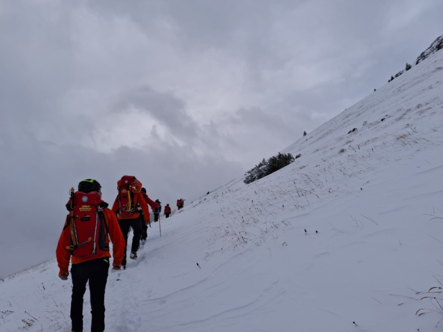 Vanredno upozorenje na nevreme: Olujni vetar čupa drveće, prete poplave i nestanak struje!