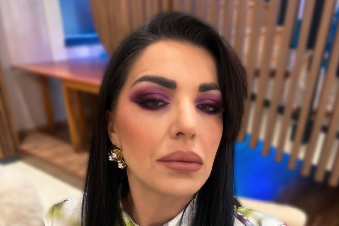 Pevačica (47) drugi put postaje baka: Bila u kandžama narkotika, a sad podelila radosne vesti