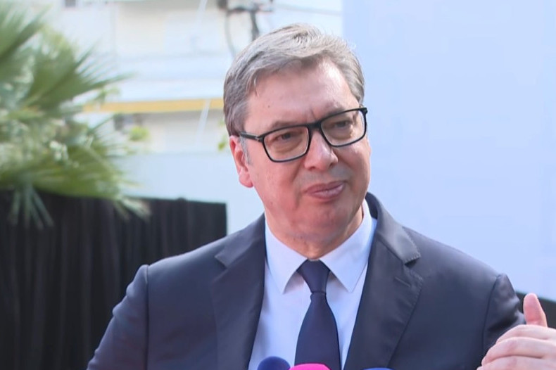 Vučić: Na skupovima protiv blokada 168.000 ljudi, na blokaderskim 7.800 u celoj Srbiji